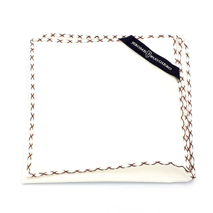 Pochette de poche blanche avec points de couture bruns X