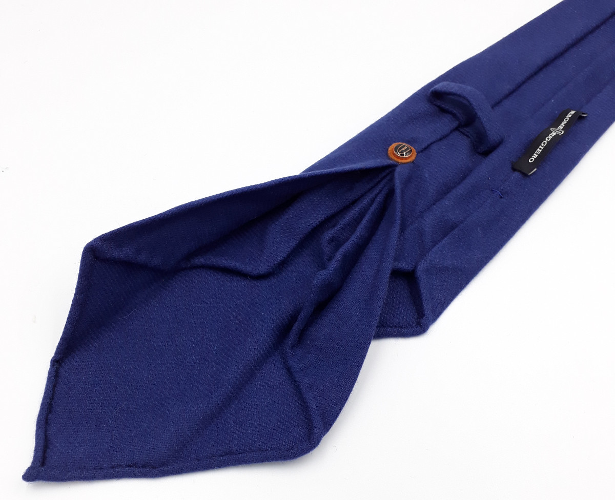 Navy blue cashmere tie - 9 fold